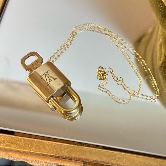 Louis Vuitton Jewelry - LOUIS VUITTON | #302 #303 #315 #323 lock and key | shiny and classic |